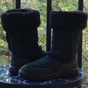Womens black UGG boots